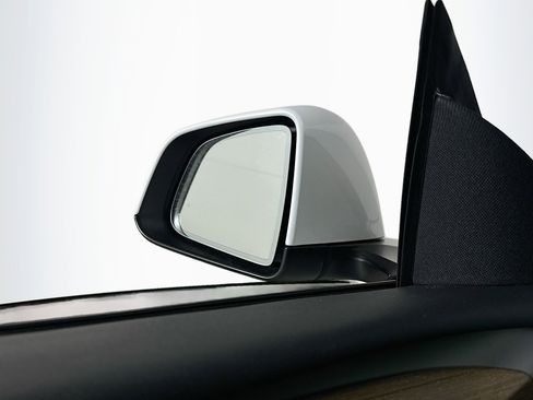 Used 2023 Tesla Model Y Long Range image 16