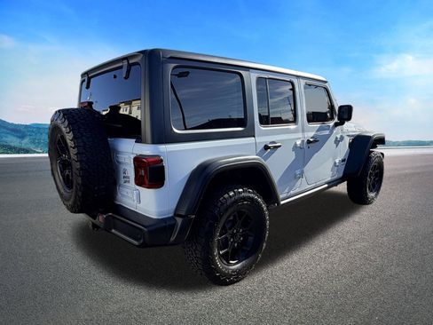 Certified 2024 Jeep Wrangler Unlimited AWD/4WD image 11