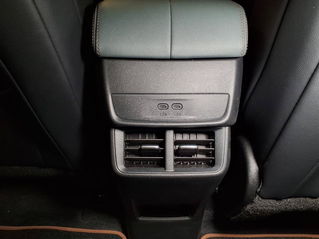 Used 2026 GMC Terrain AT4 AWD/4WD image 13