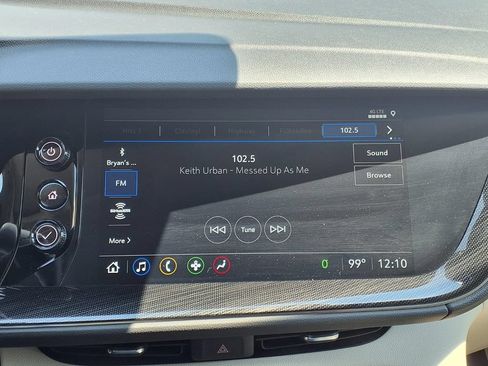 Used 2022 Buick Envision Essence w/ Safety Package FWD image 8