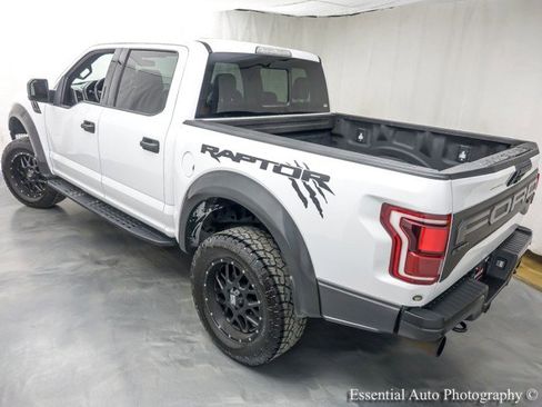 Used 2019 Ford F150 Raptor w/ Equipment Group 801A Mid image 8