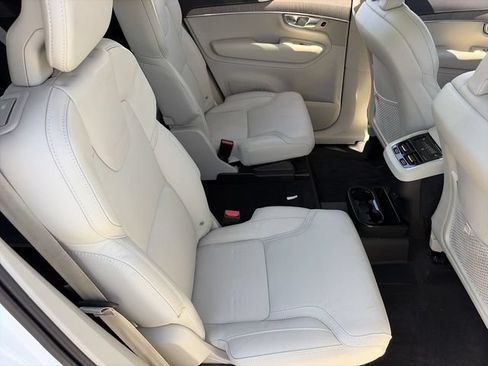 Certified 2023 Volvo XC90 B6 Ultimate AWD/4WD image 14