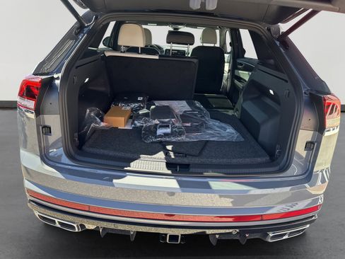 New 2026 Volkswagen Atlas Cross Sport SEL Premium R-Line image 8