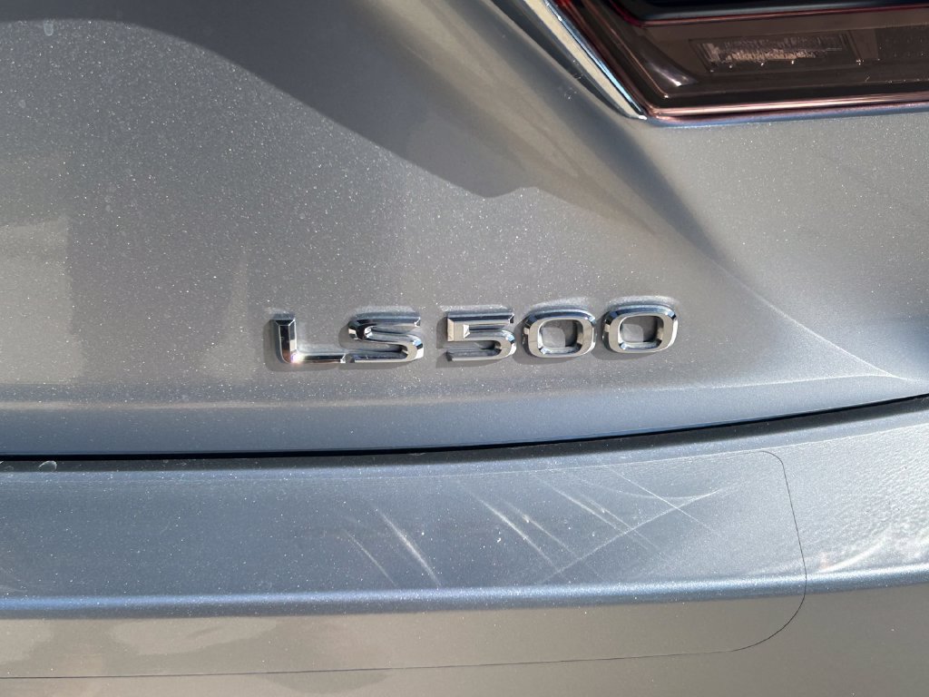 Used 2022 Lexus LS 500 w/ Interior Upgrade Package RWD image 13