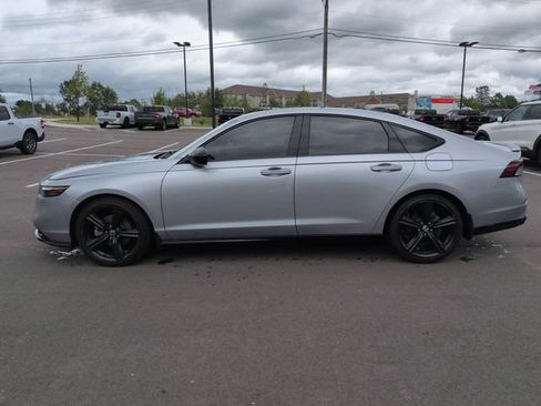 Used 2023 Honda Accord Sport image 4
