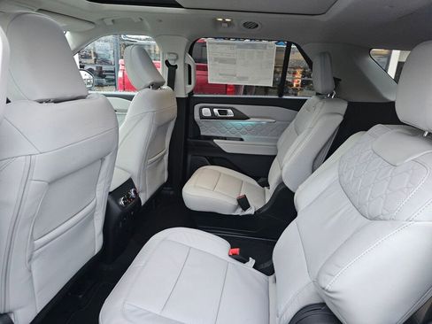 New 2026 Ford Explorer Platinum w/ LUX Leather Package image 8