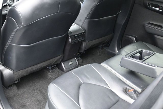 Used 2025 Toyota Highlander XLE AWD/4WD image 15