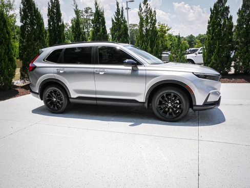 Used 2024 Honda CR-V Sport image 11