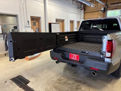 New 2026 Honda Ridgeline RTL image 18