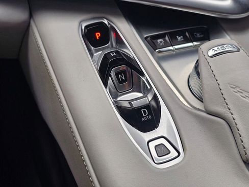 Used 2021 Chevrolet Corvette Stingray w/ Z51 Performance Package image 36