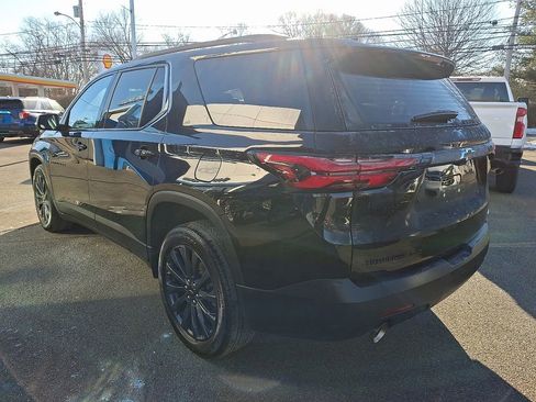 Used 2023 Chevrolet Traverse RS image 6