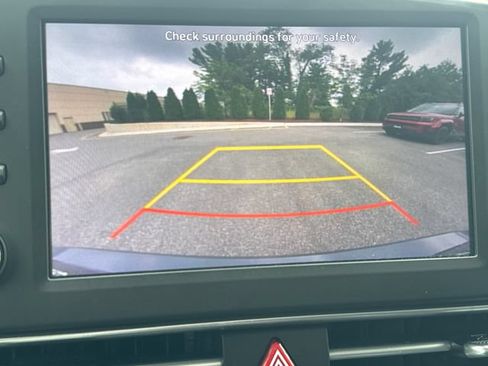 Certified 2023 Hyundai Elantra SE w/ Cargo Package FWD image 20
