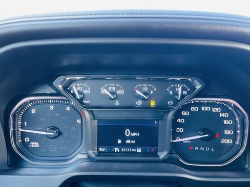 Used 2022 GMC Sierra 2500 AT4 w/ Gooseneck/5TH Wheel Package image 11