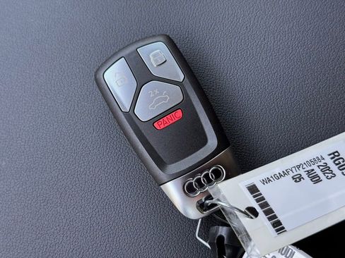 Used 2023 Audi Q5 2.0T Premium w/ Convenience Package image 39