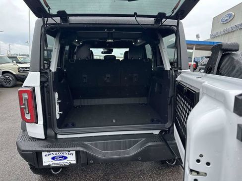 Certified 2022 Ford Bronco Badlands AWD/4WD image 8