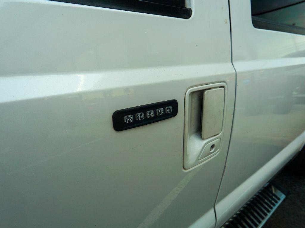 Used 2012 Ford F250 King Ranch w/ King Ranch w/Chrome Pkg AWD/4WD image 10