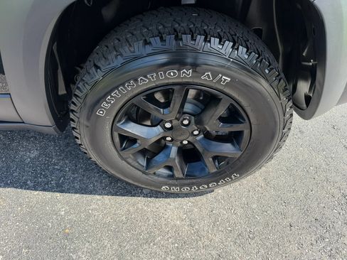 Used 2014 Jeep Cherokee Trailhawk w/ Technology Group AWD/4WD image 48