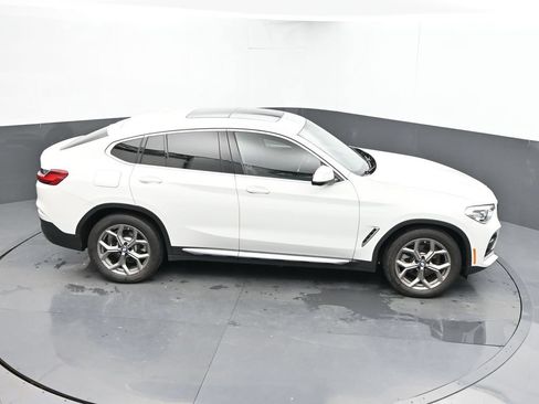 Used 2021 BMW X4 xDrive30i AWD/4WD image 23