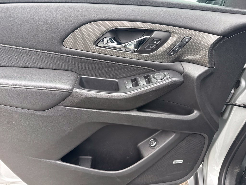 Used 2022 Chevrolet Traverse Premier w/ LPO, Floor Liner Package AWD/4WD image 22
