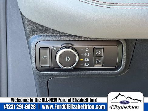 New 2026 Ford Explorer Active image 25