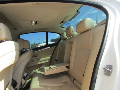 Used 2012 BMW 535i xDrive Sedan image 9