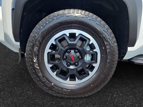 Certified 2026 Toyota 4Runner TRD Off-Road AWD/4WD image 4