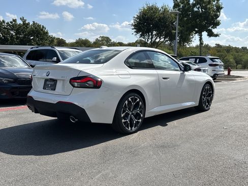 Used 2025 BMW 230i xDrive Coupe w/ Convenience Package AWD/4WD image 10