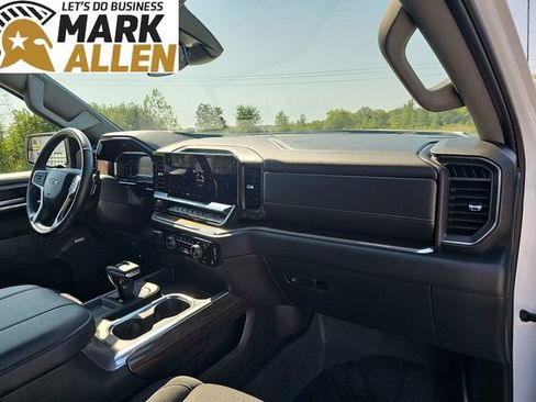 Used 2024 Chevrolet Silverado 1500 RST w/ Convenience Package II AWD/4WD image 29