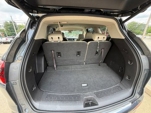 Used 2019 Buick Enclave Essence FWD image 27