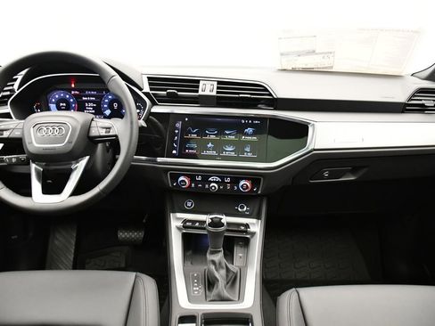 Used 2025 Audi Q3 2.0T Premium w/ Convenience Package image 20