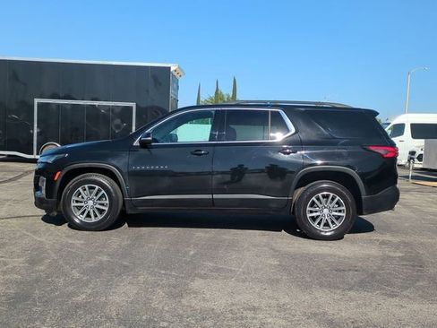 Used 2023 Chevrolet Traverse LT FWD image 5