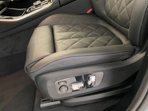 New 2026 BMW X5 M60i w/ Executive Package image 12