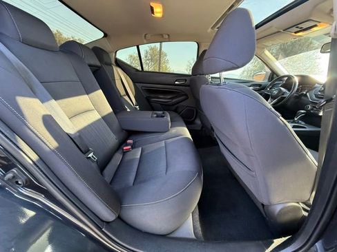 Used 2019 Nissan Altima 2.5 SV image 15