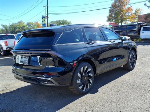 New 2026 Lincoln Nautilus Reserve w/ Jet Appearance Package image 6