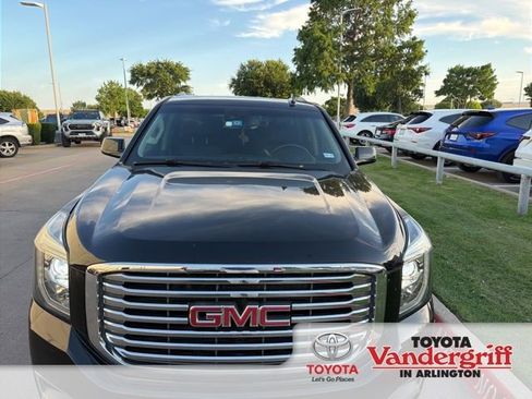 Used 2020 GMC Yukon XL SLT w/ Premium Edition RWD image 1