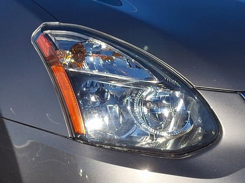 Used 2015 Nissan Rogue S w/ Convenience Package image 9