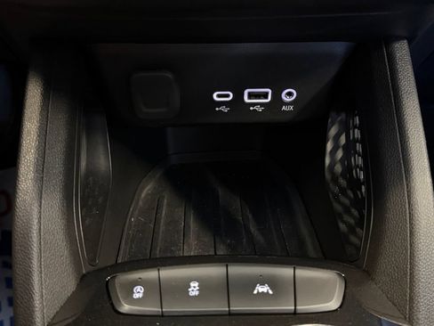 Used 2023 Chevrolet TrailBlazer LS FWD image 24