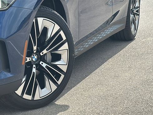 New 2025 BMW 530i w/ Premium Package image 3