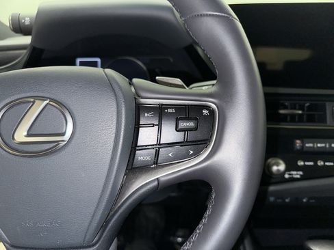 Certified 2025 Lexus ES 350 w/ Premium Package FWD image 20