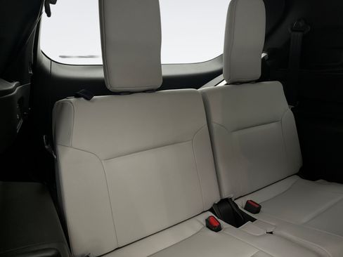 Used 2025 Mitsubishi Outlander SE AWD/4WD image 22