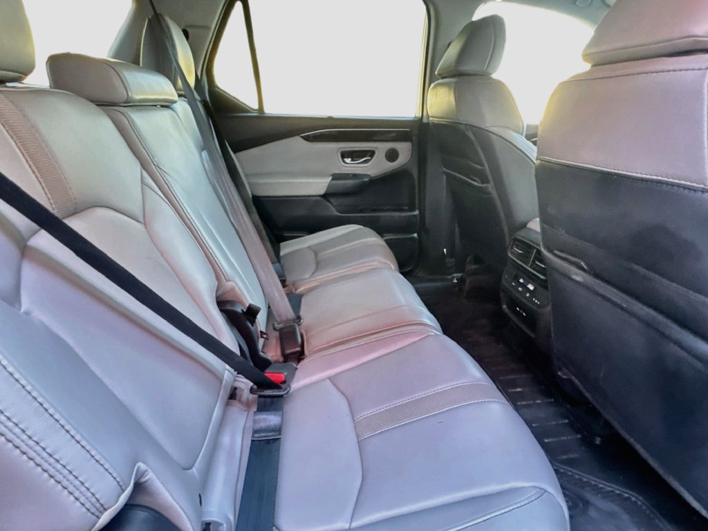 Used 2025 Honda Pilot Touring image 28