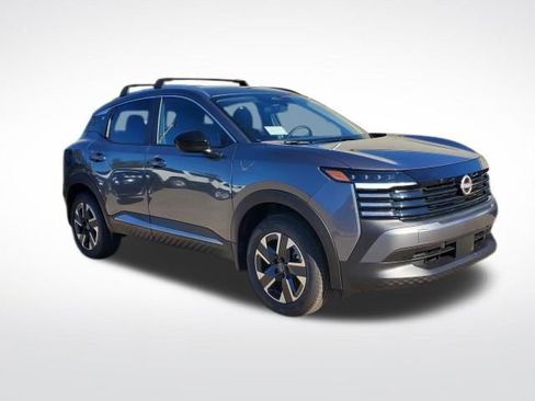 New 2026 Nissan Kicks SV image 7