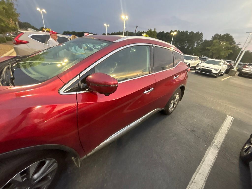 Used 2017 Nissan Murano SL w/ SL Technology Package AWD/4WD image 2