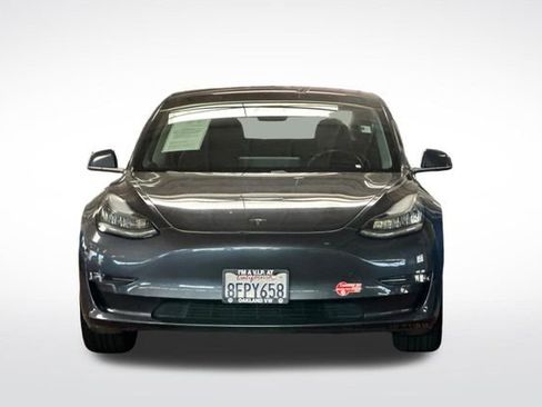 Used 2018 Tesla Model 3 Long Range RWD image 10