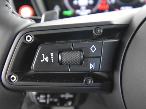 New 2026 Porsche Cayenne image 29