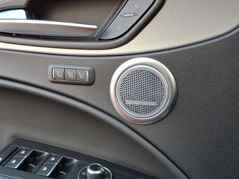 New 2025 Alfa Romeo Stelvio Sprint image 16