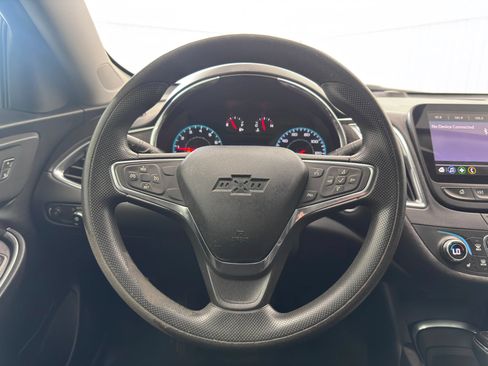 Used 2019 Chevrolet Malibu LT FWD image 19