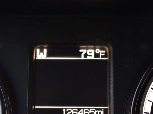 Used 2017 RAM 1500 Classic SLT image 26