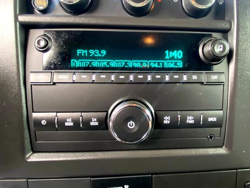 Used 2025 Chevrolet Express 2500 RWD 2500 155 w/ Communications Package image 29