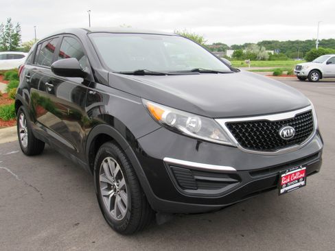 Used 2016 Kia Sportage LX AWD/4WD image 4